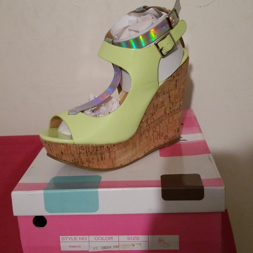 Women wedges